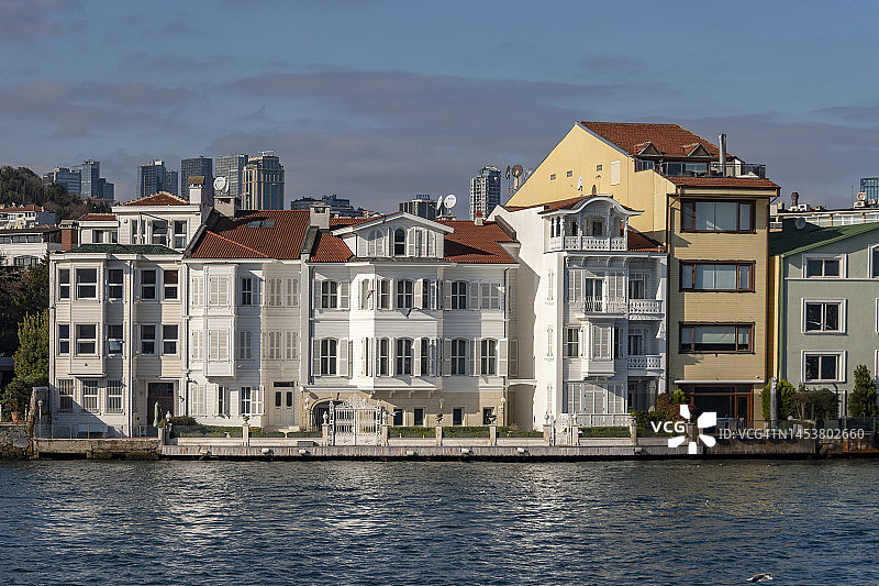 土耳其伊斯坦布尔贝西克塔斯区奥尔塔科伊街区图片素材