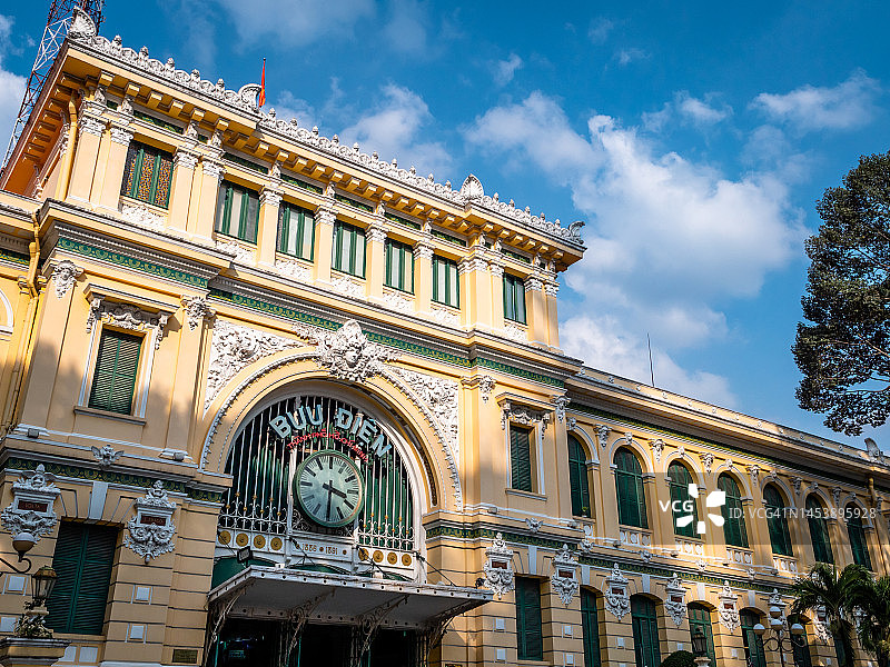 越南胡志明市西贡中央邮局外立面图片素材