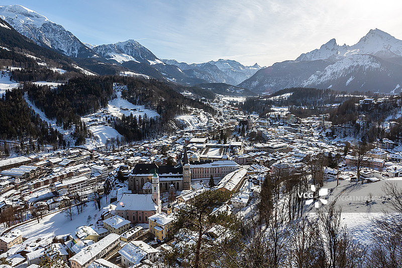 贝希特斯加登和瓦茨曼山（德国巴伐利亚州）图片素材
