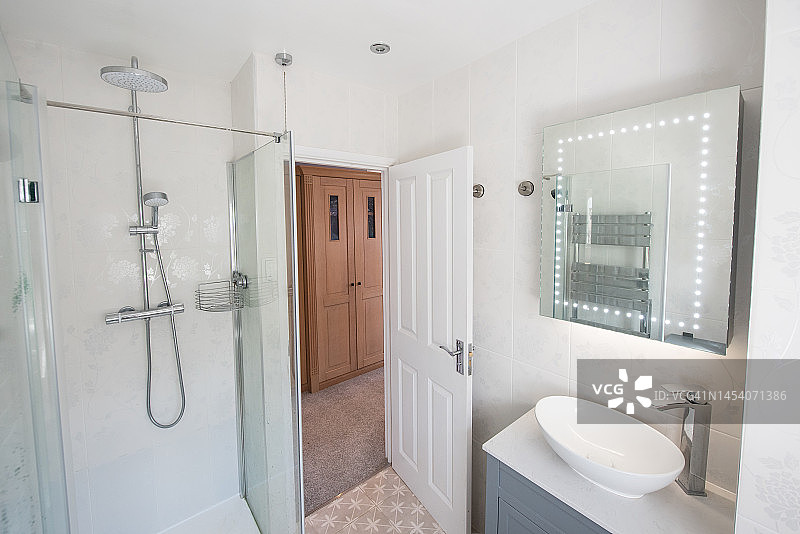 物业浴室内饰图片素材