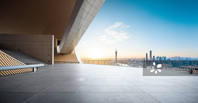 具有城市天际线的空旷抽象空间图片素材