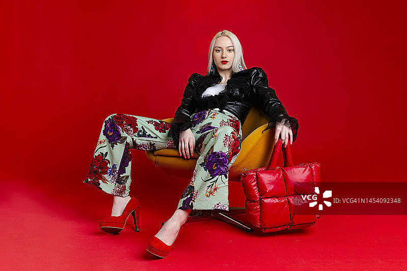 时尚的女人图片素材