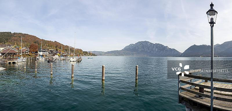 奥地利上奥地利州阿特湖畔的阿特湖风光图片素材