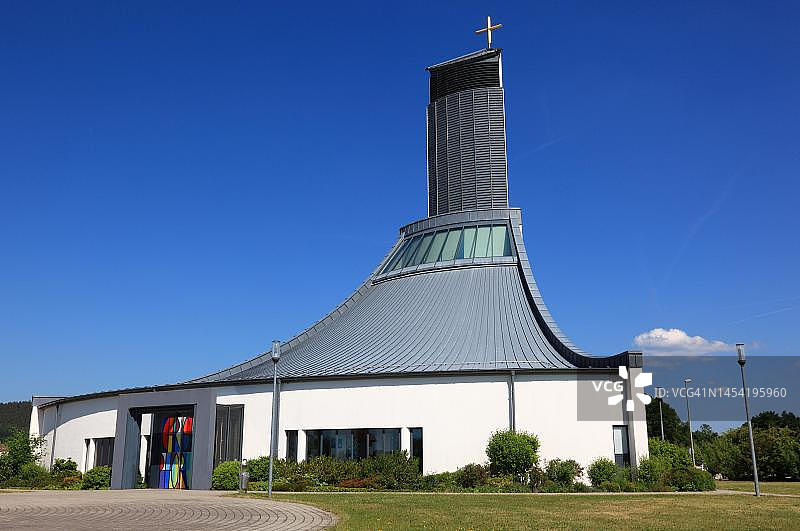 德国巴伐利亚州希梅尔克龙圣克里斯托弗高速公路教堂图片素材