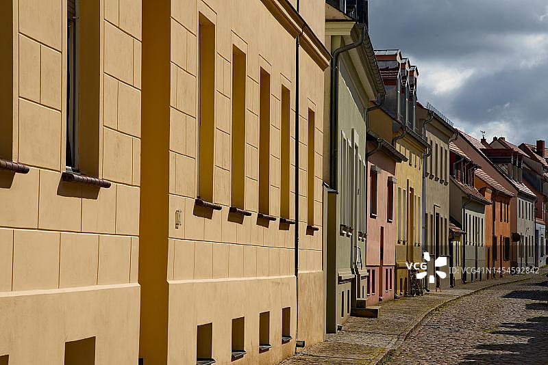 德国勃兰登堡州韦尔德（哈弗尔河畔）的Fischerstrasse图片素材