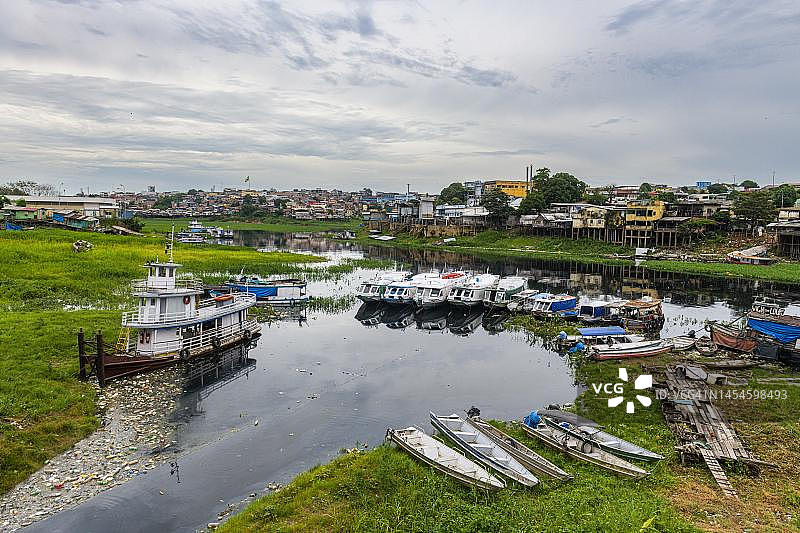 亚马逊河支流，巴西亚马逊州马瑙斯图片素材