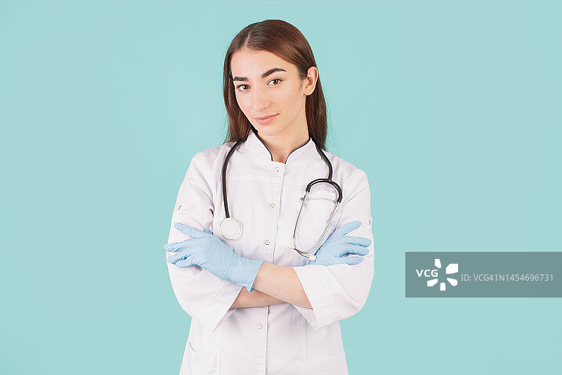 白色背景下的护士。医生图片素材