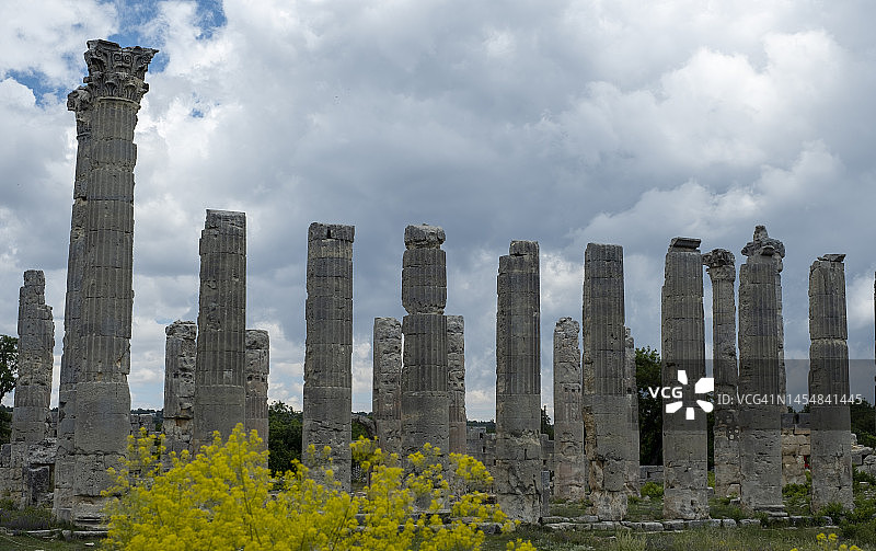 罗马时期希腊化时期建造的古城高大堡垒图片素材