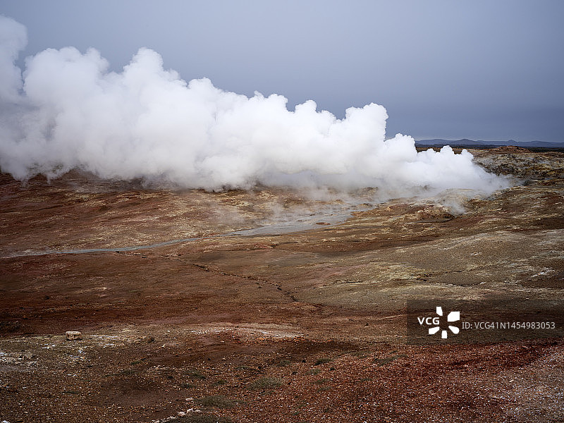 雷克雅内斯半岛Gunnuhver地热区和雷克雅内斯灯塔图片素材