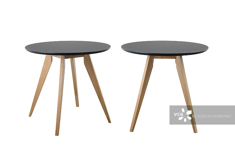 白色背景上的黑色圆形咖啡桌图片素材
