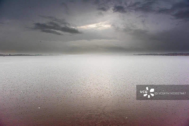 玫瑰湖日出图片素材