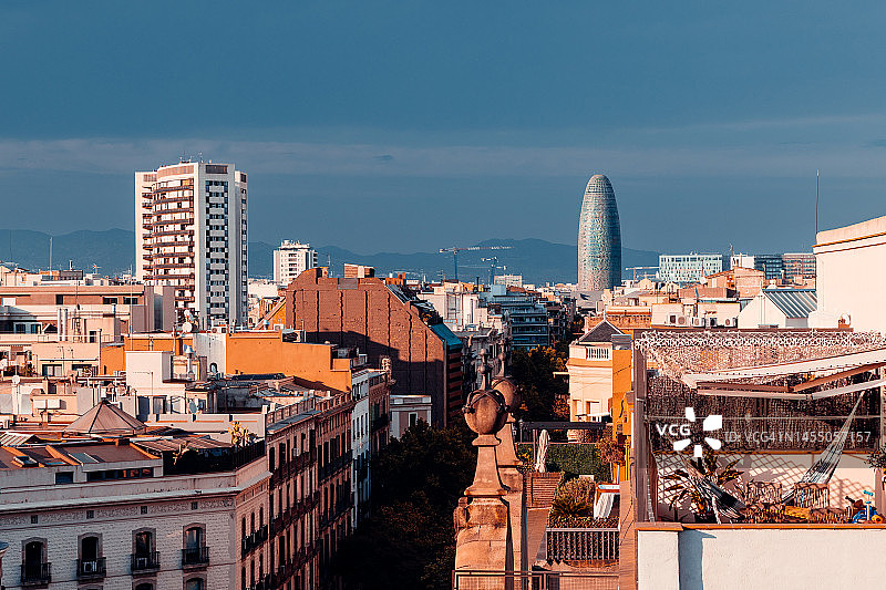 加泰罗尼亚巴塞罗那天际线：阿格巴塔图片素材