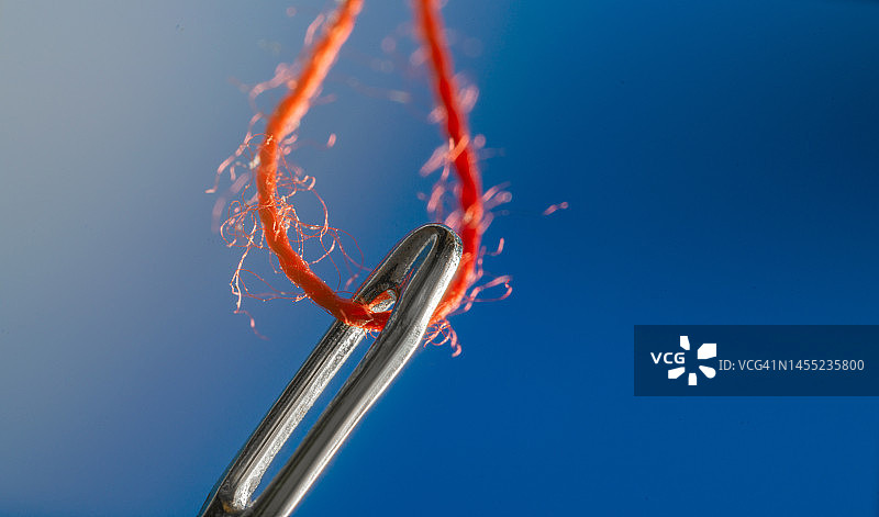 针眼中的线图片素材