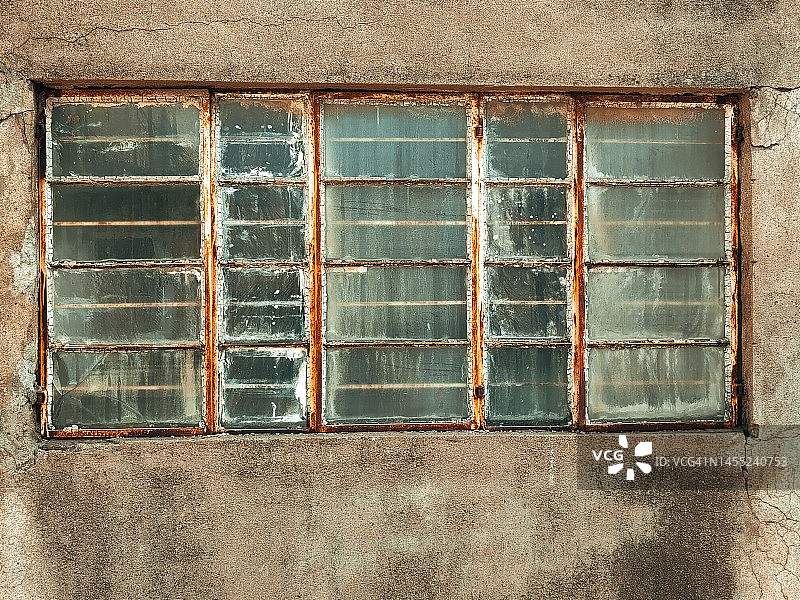 废弃的窗户街道图片素材