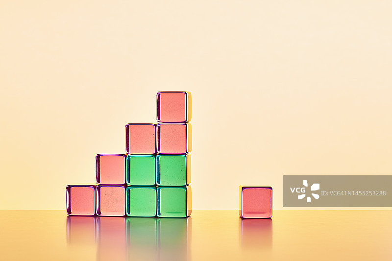 透明彩色立方体的概念图图片素材
