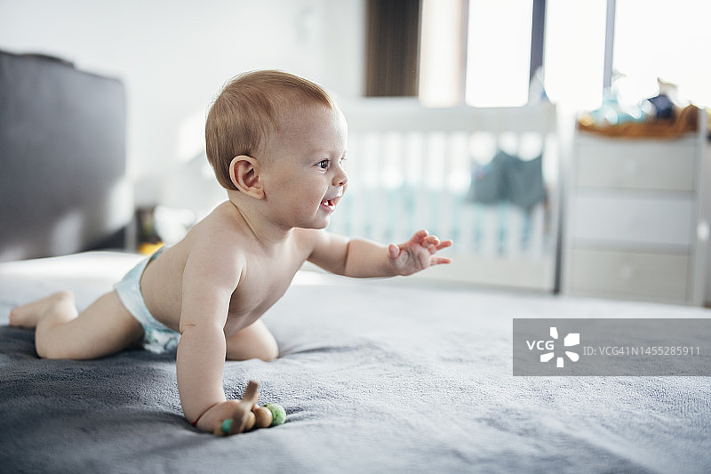 学习如何爬行图片素材