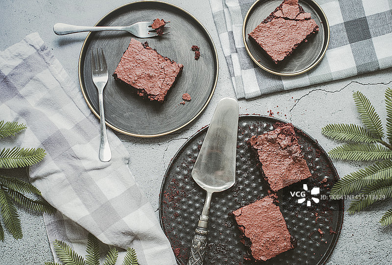 俯视：红丝绒蛋糕图片素材