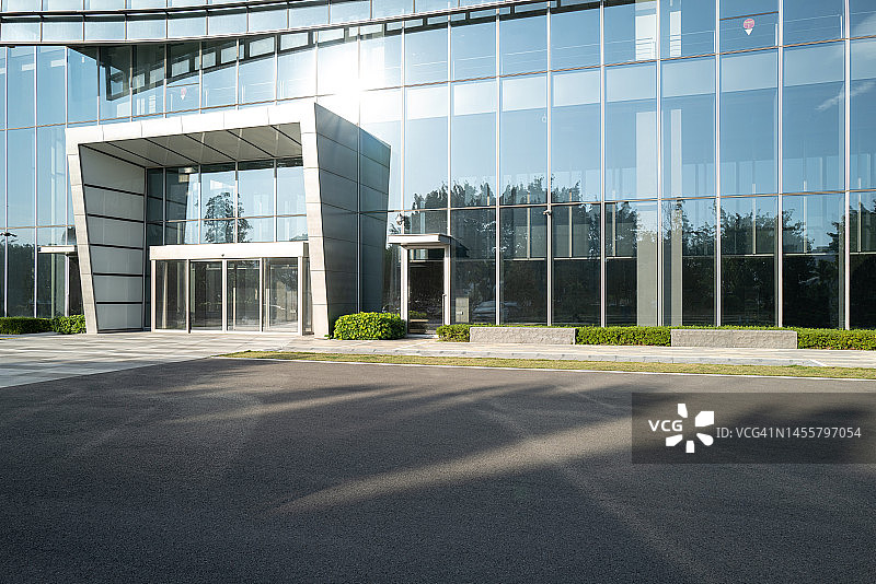 城市办公楼入口图片素材