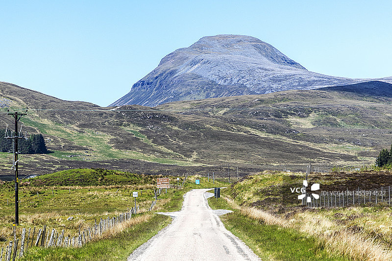 英国苏格兰埃尔芬山路风光图片素材