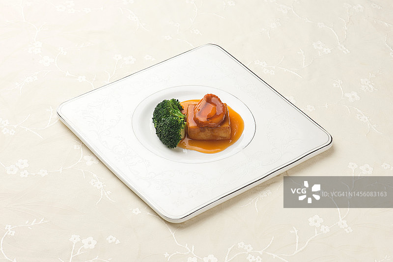 中式鲍鱼西兰花豆腐图片素材