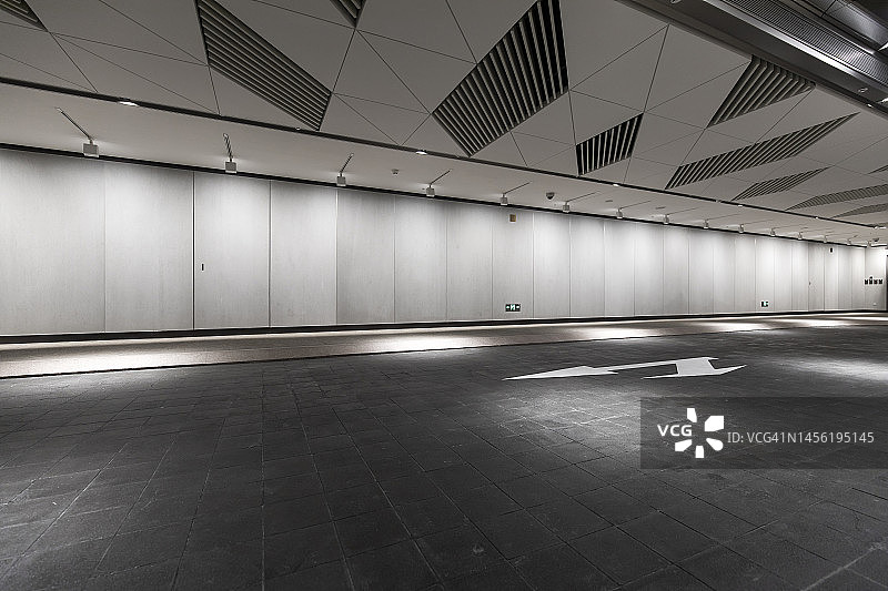 地下停车场图片素材