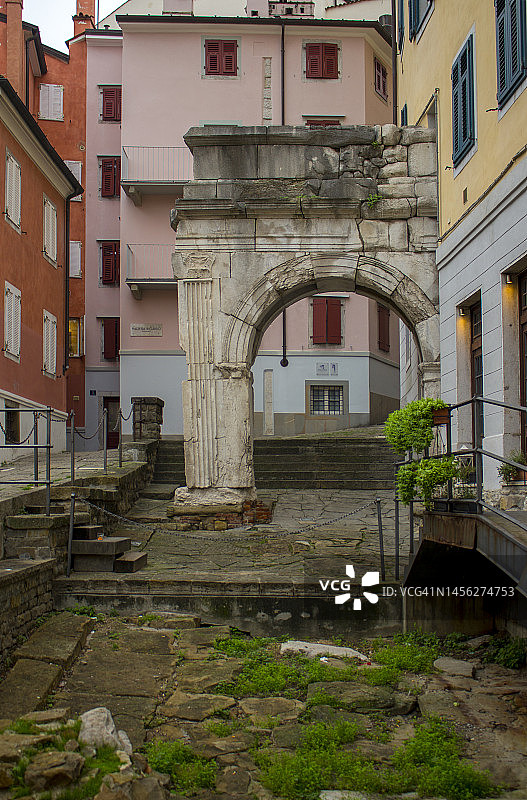 意大利的里雅斯特里卡多拱门图片素材