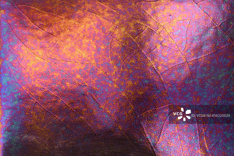 金属紫色、蓝色和金色表面图片素材