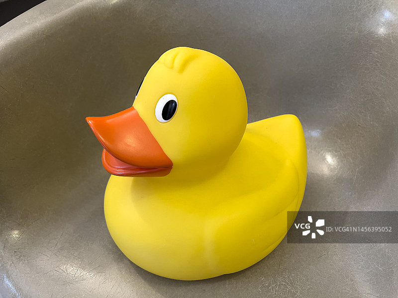 黄色鸭子图片素材