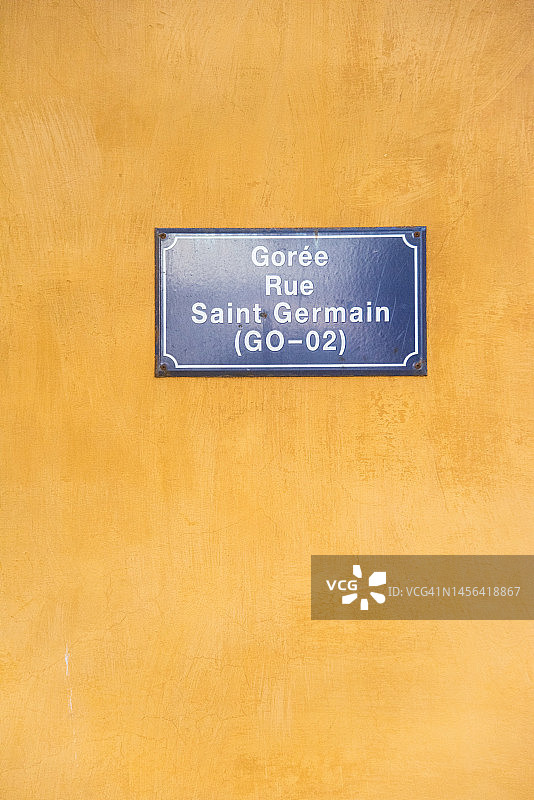 “Gorée Rue Saint Germain”街道名称标志图片素材