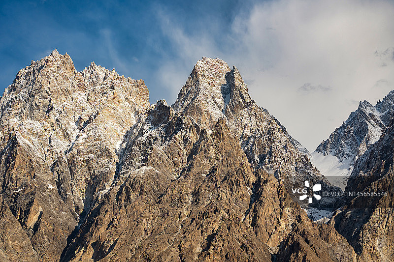 巴基斯坦北部吉尔吉特-巴尔蒂斯坦地区帕苏山谷喀喇昆仑山脉景观特写图片素材