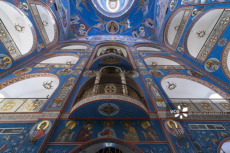 俄罗斯萨哈林州南萨哈林斯克胜利广场圣诞主教座堂图片素材