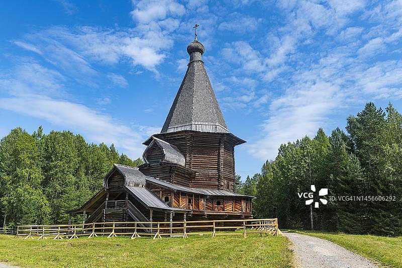 俄罗斯阿尔汉格尔斯克卡累利阿木制教堂图片素材