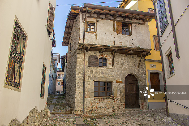 意大利奇维达莱德尔夫留利的中世纪房屋图片素材