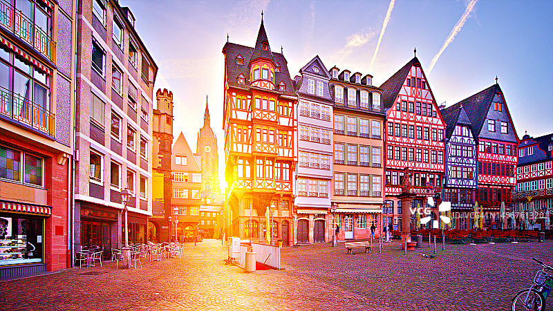 德国法兰克福罗马贝格广场的历史建筑图片素材