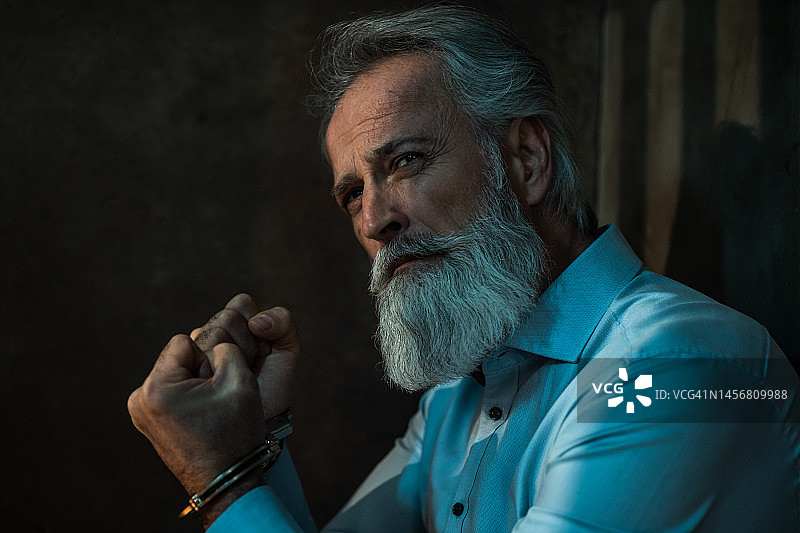 被捕的商人图片素材