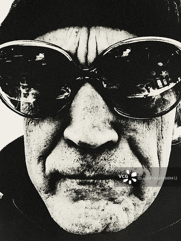 开始对生活感兴趣永远不会太晚图片素材