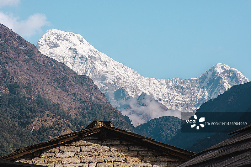 尼泊尔喜马拉雅山区景色图片素材