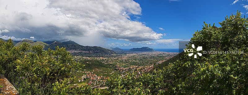 从奥尔托丰泰眺望巴勒莫镇图片素材