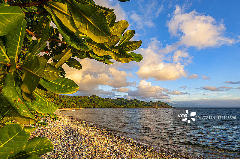 彭特科斯特岛，潘吉村海滩图片素材