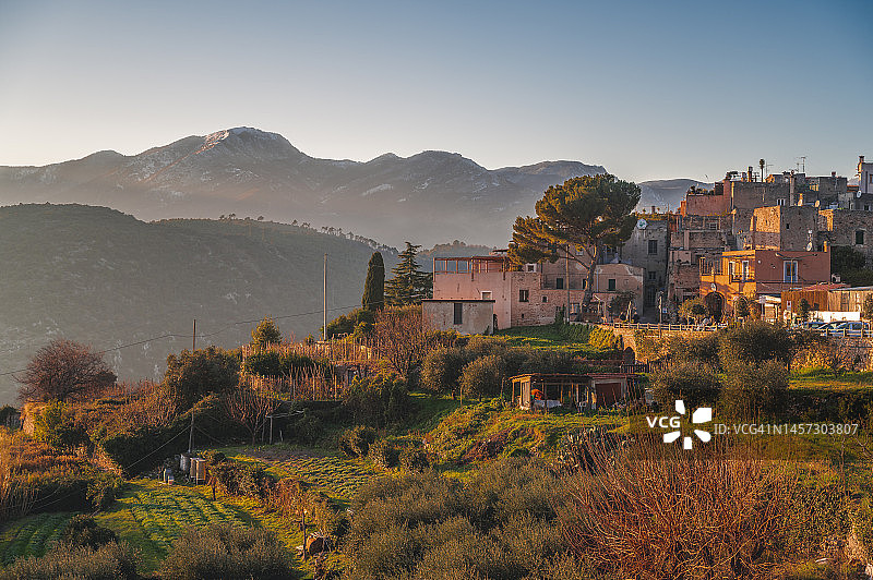 韦雷齐小村庄图片素材
