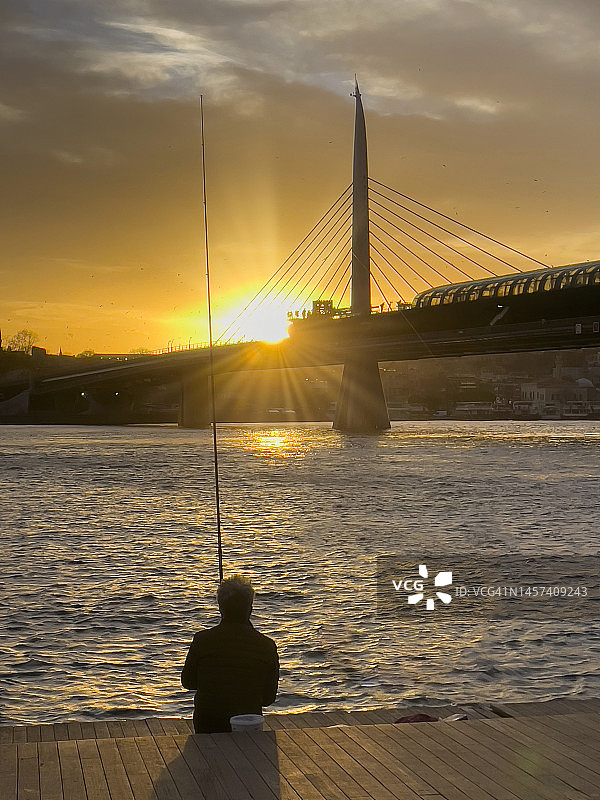 在金角湾钓鱼图片素材