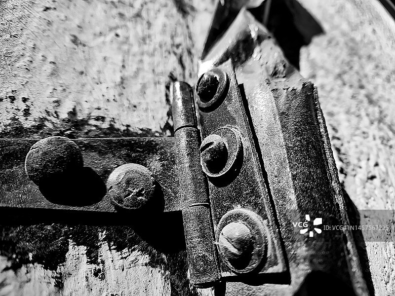 墙壁上的铰链图片素材