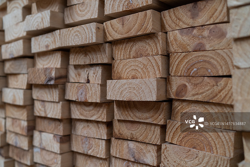堆叠的木材图片素材