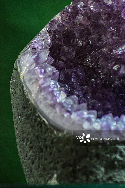 紫水晶石图片素材