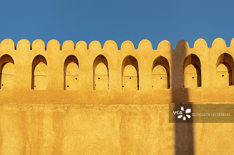 阿曼尼兹瓦堡的城墙图片素材