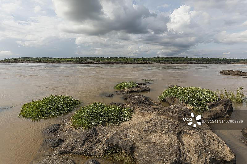 泰国乌汶叻差他尼府湄公河三攀博图片素材