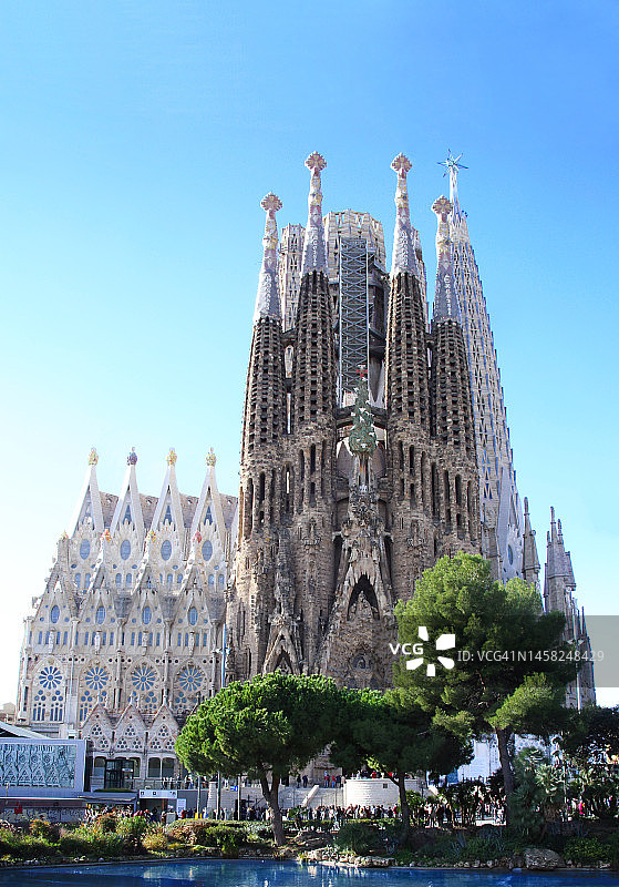 圣家族大教堂，哥特式大教堂，安东尼·高迪，巴塞罗那图片素材