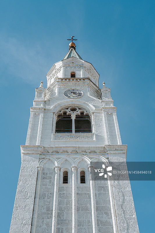 意大利科尔蒂纳丹佩佐圣菲利普和贾科莫小教堂塔图片素材