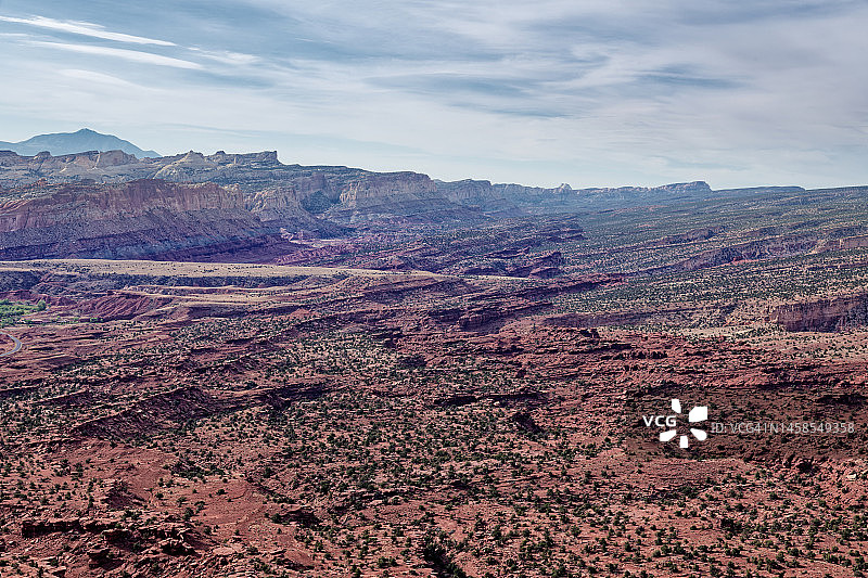 国会礁国家公园的游客聆听活动图片素材