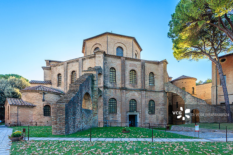 拉文纳圣维塔莱大教堂，意大利图片素材